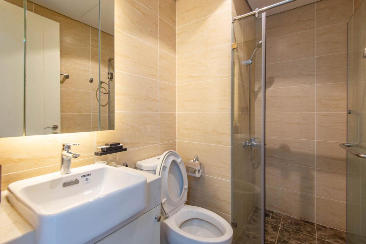 22Housing Vinhomes D'Capitale Hotel & Residence Hanoi Exteriör bild